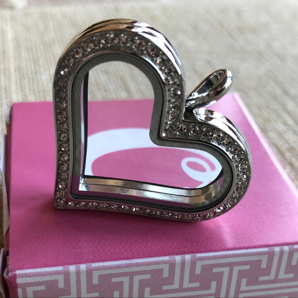 Large Silver Heart Locket w/ Swarovski Crystals - Picture 2 of 4